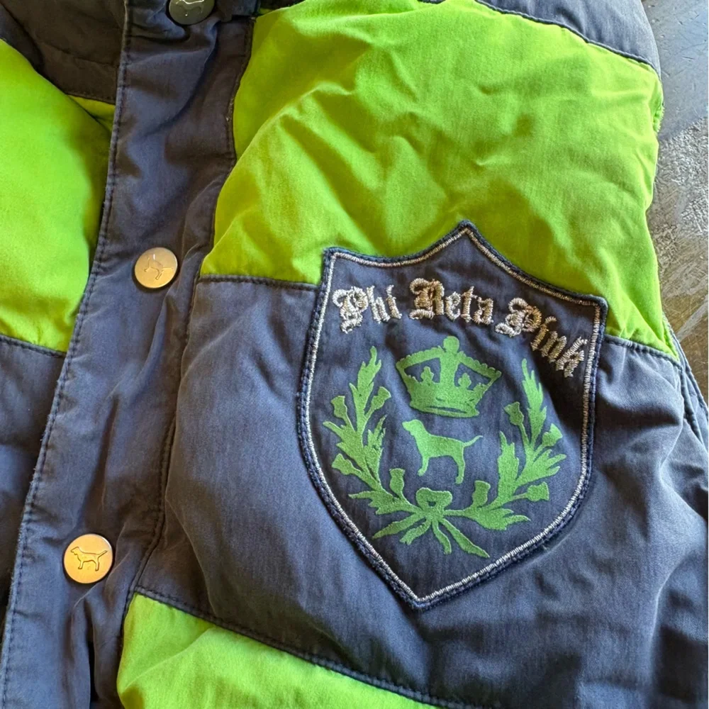 Y2K PINK VS Down Puffer Vest Quilted Reversible Blue Green Stripe Crest XS S VTG